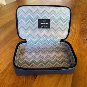 NWOT Delta One Missoni Navy Travel Kit with Chevron Lining